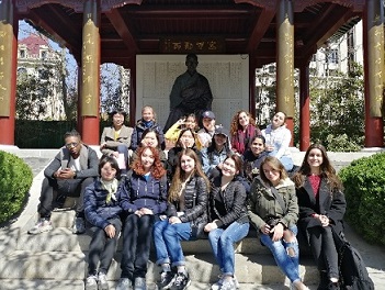 色情免费
留学生体验天津历史与发展2.jpg